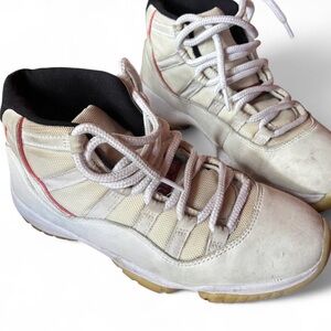 NIKE AIR JORDANS 11 RETRO “platinum tint” MEN SNEAKERS